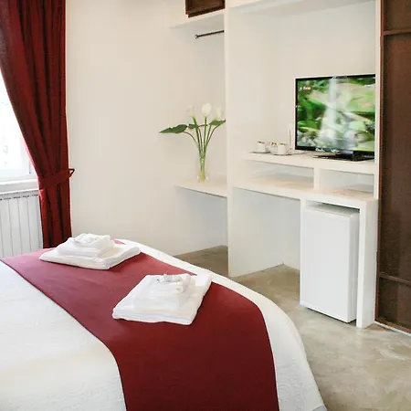 Joss בית הארחה