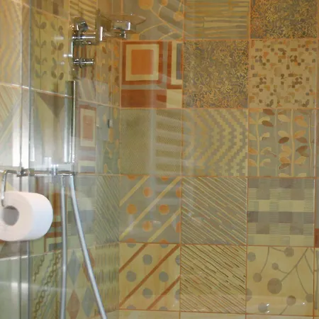 Joss בית הארחה לה ספציה