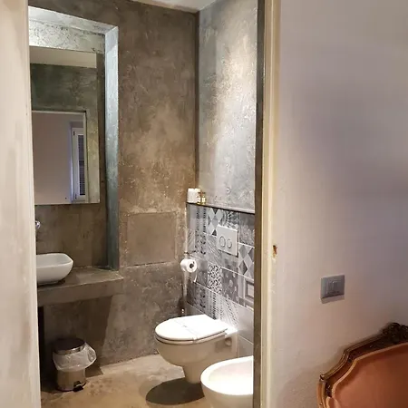 Joss בית הארחה לה ספציה