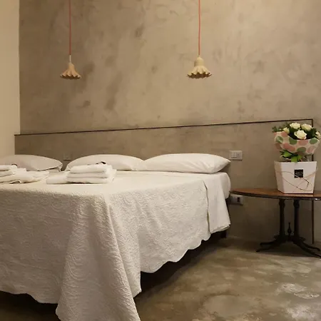 Joss בית הארחה 4*