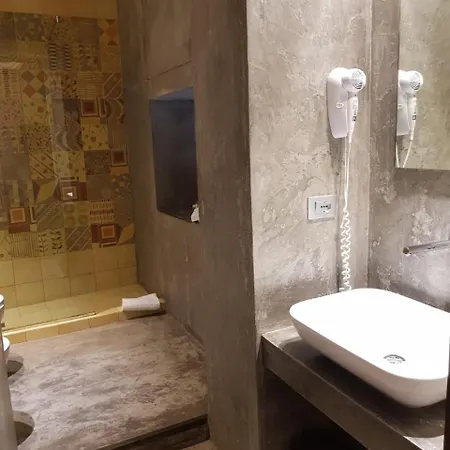 Joss בית הארחה לה ספציה