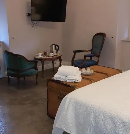 Joss בית הארחה